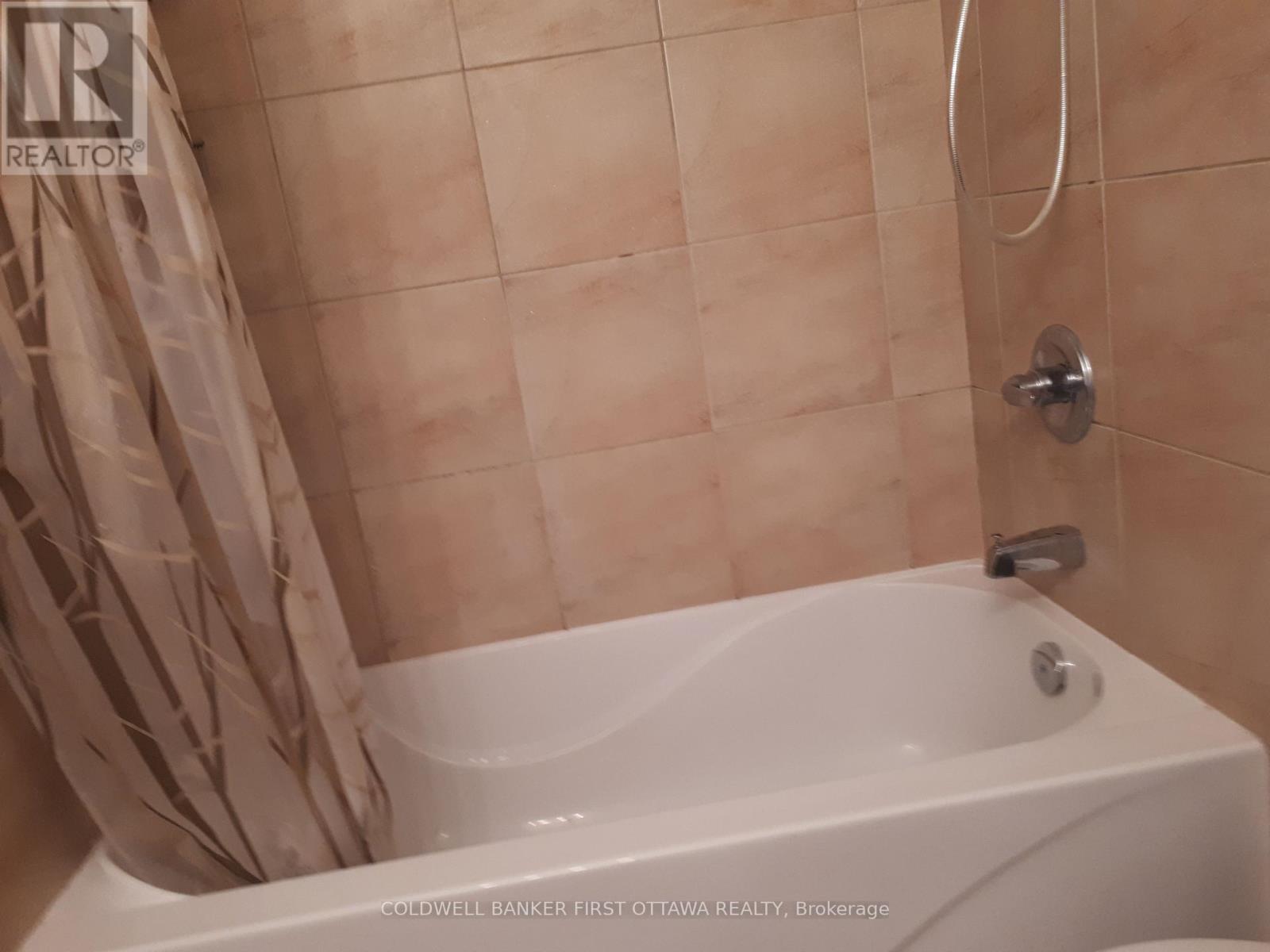 104 - 70 Landry Street E, Ottawa, Ontario  K1L 0A8 - Photo 14 - X12797942