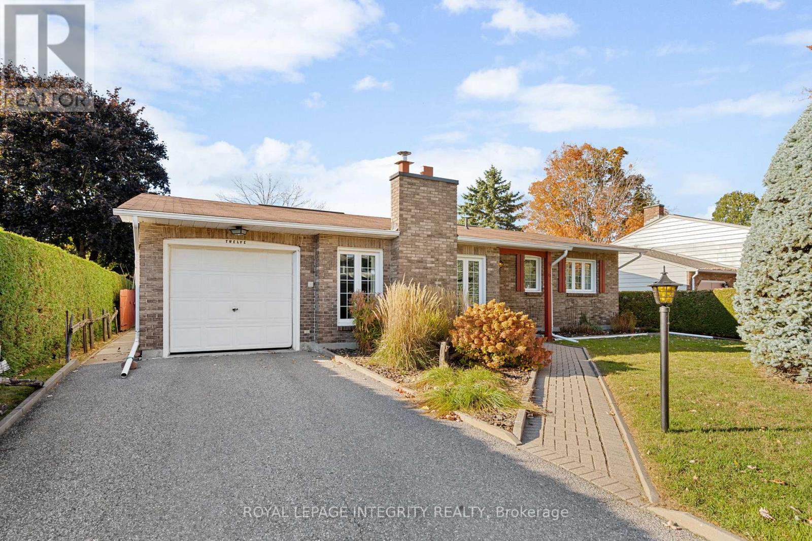 12 Wynford Avenue, Ottawa, Ontario  K2G 3Z3 - Photo 2 - X12798030