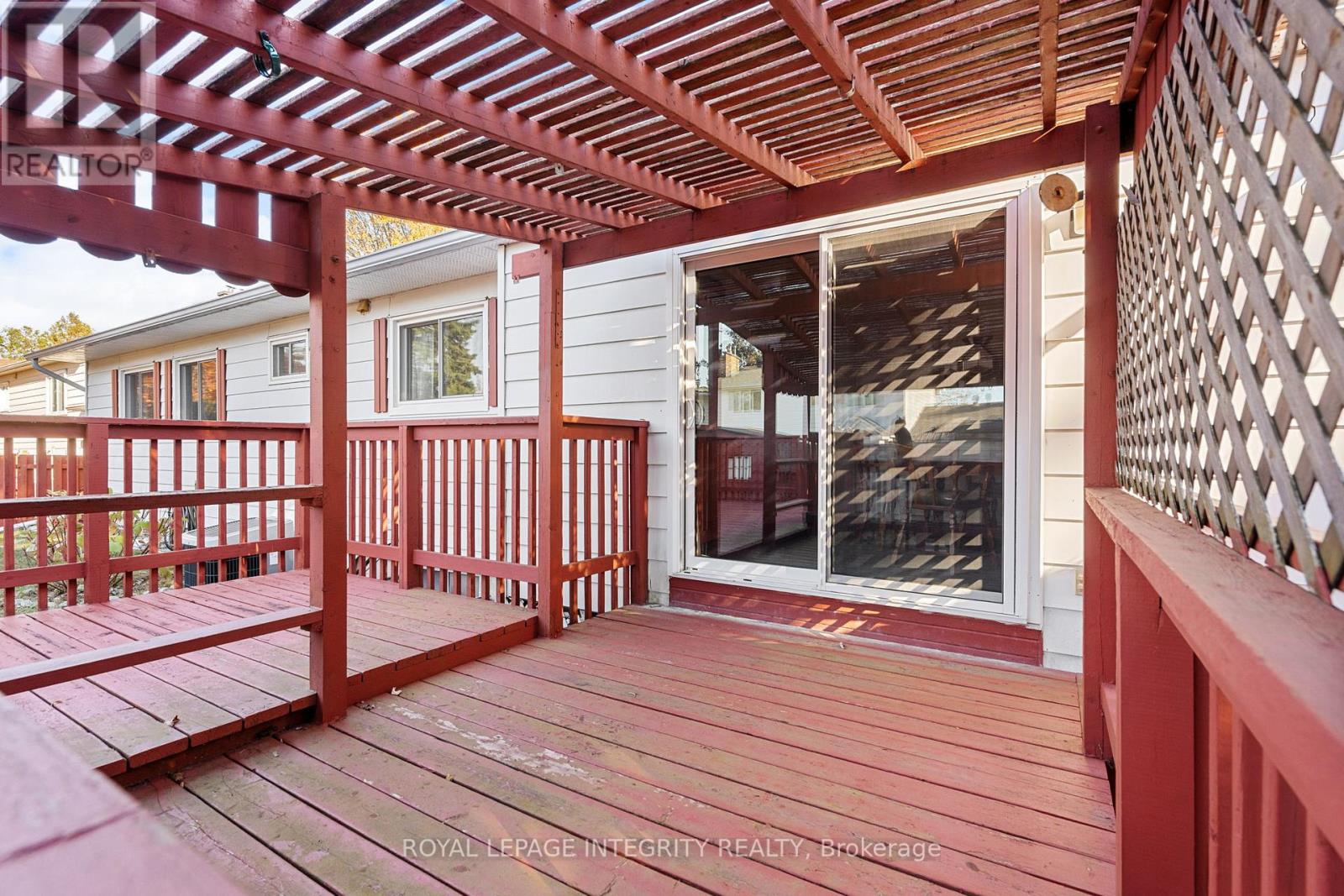 12 Wynford Avenue, Ottawa, Ontario  K2G 3Z3 - Photo 37 - X12798030