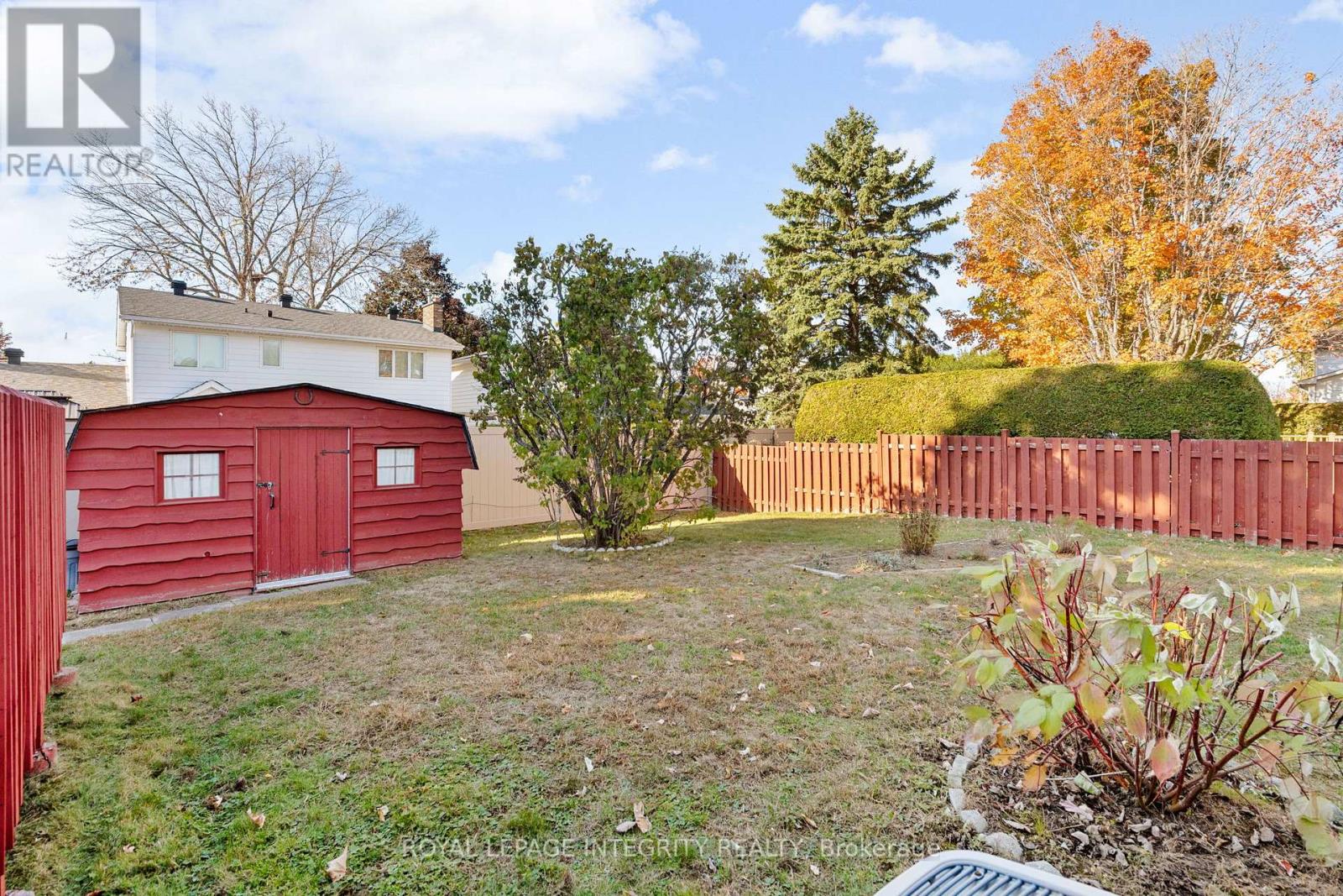 12 Wynford Avenue, Ottawa, Ontario  K2G 3Z3 - Photo 38 - X12798030