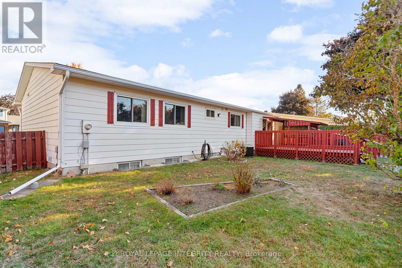 12 Wynford Avenue, Ottawa, Ontario  K2G 3Z3 - Photo 40 - X12798030