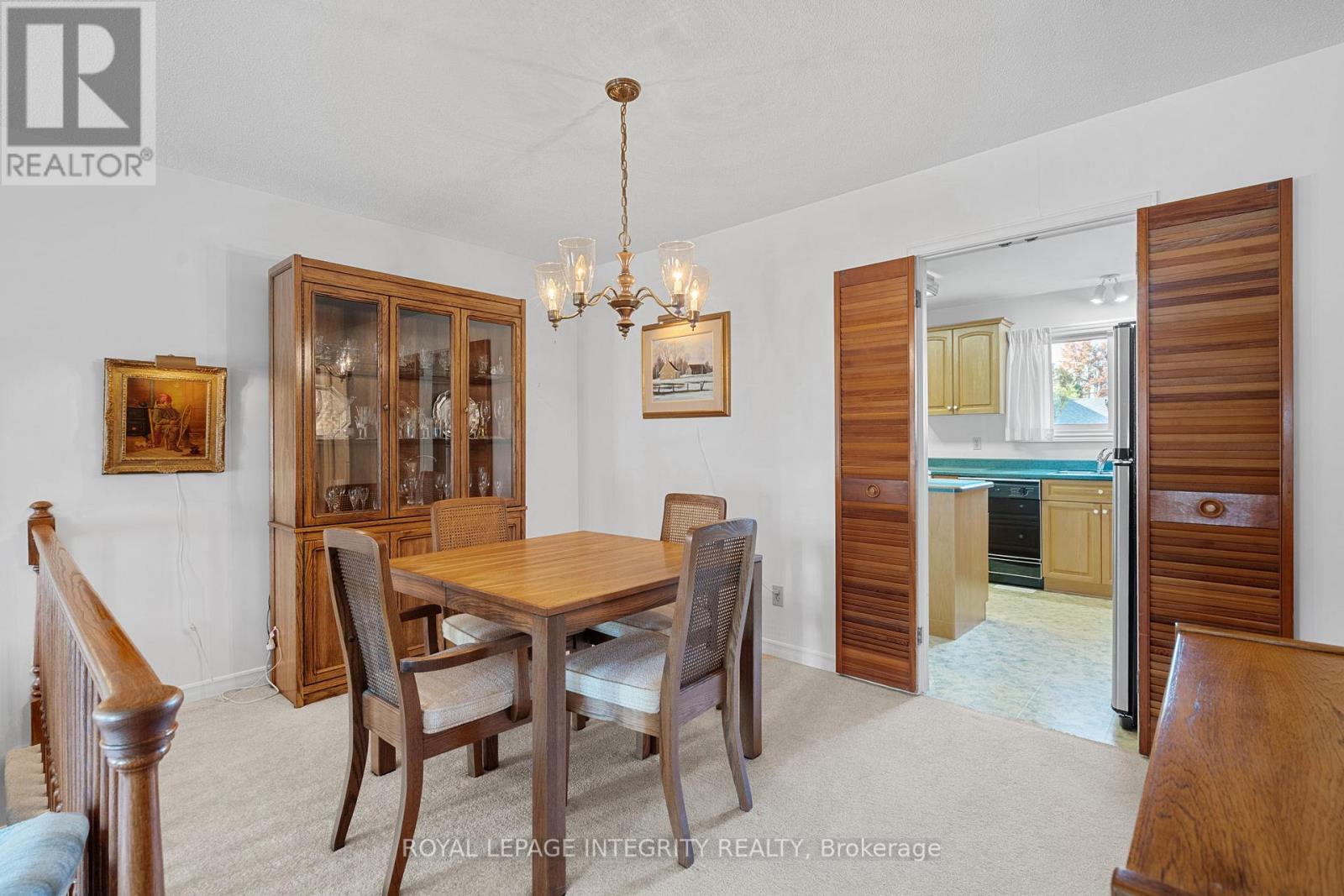 12 Wynford Avenue, Ottawa, Ontario  K2G 3Z3 - Photo 9 - X12798030