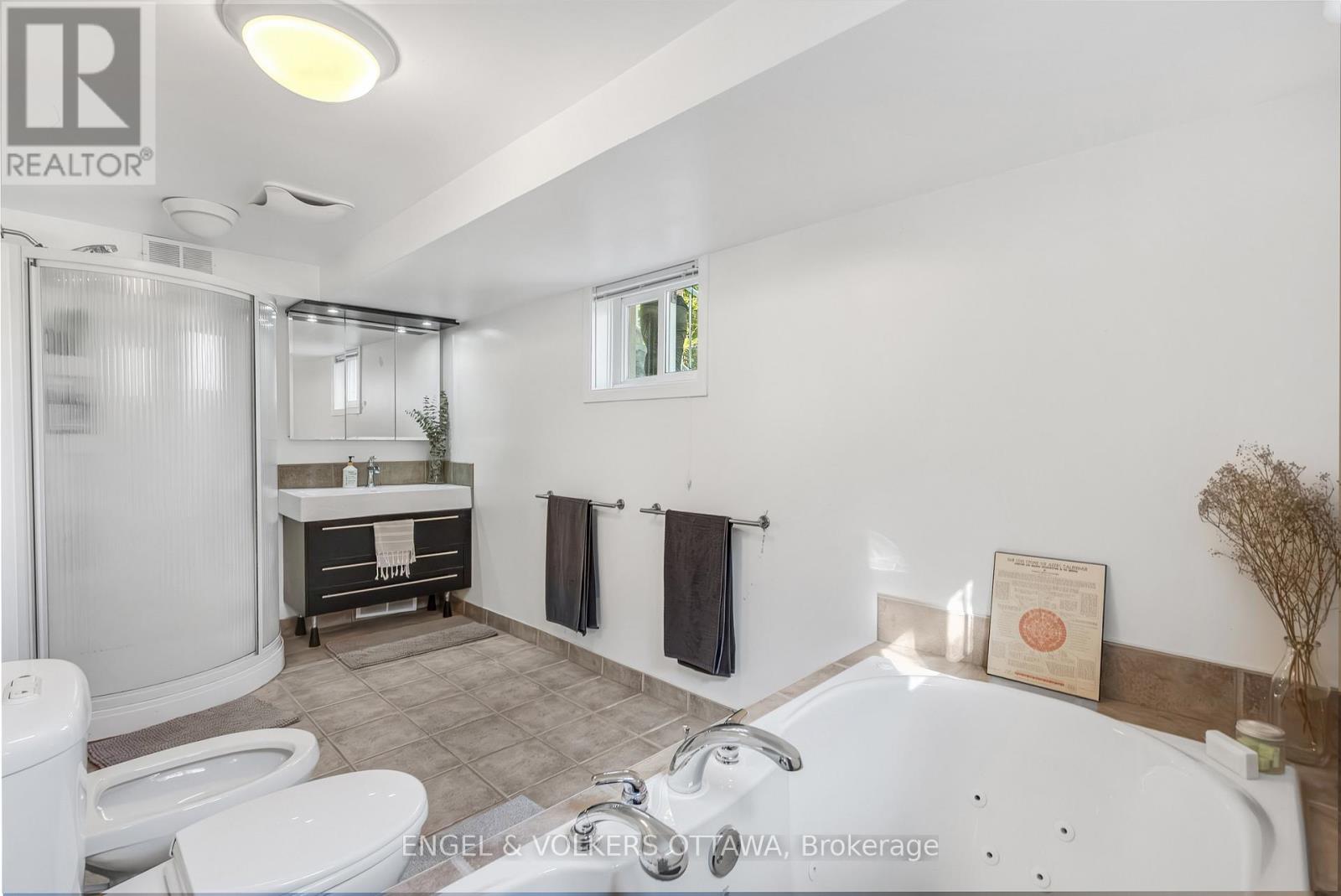 1270 Cheverton Avenue, Ottawa, Ontario  K1H 7P6 - Photo 32 - X12798040