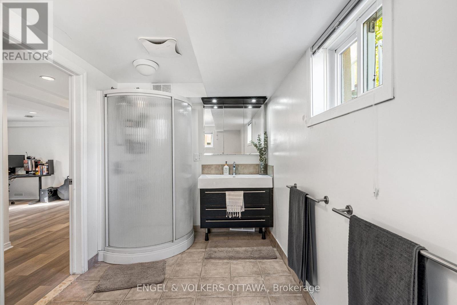 1270 Cheverton Avenue, Ottawa, Ontario  K1H 7P6 - Photo 33 - X12798040