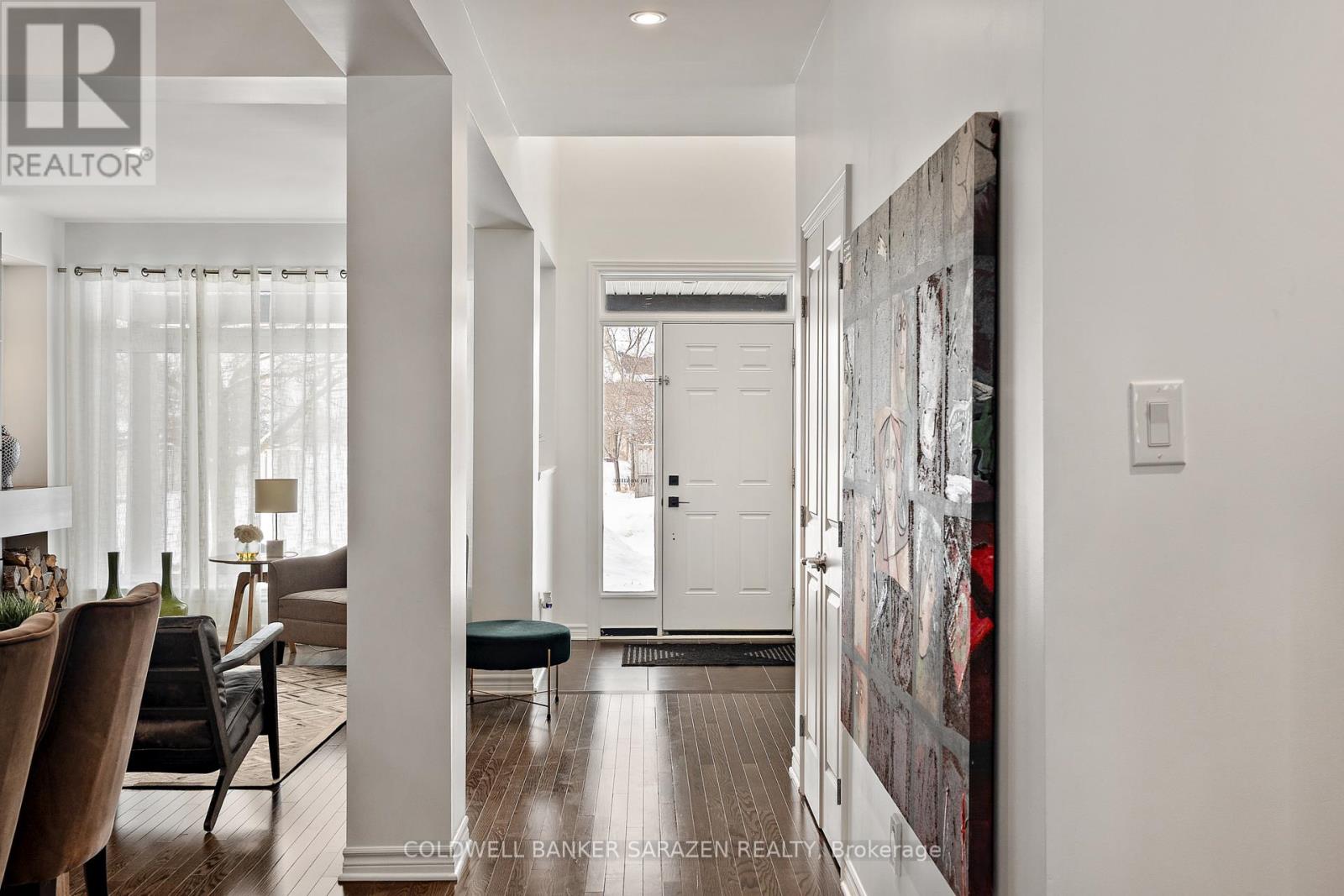 179 Gracewood Crescent, Ottawa, Ontario  K1T 0J3 - Photo 2 - X12798098