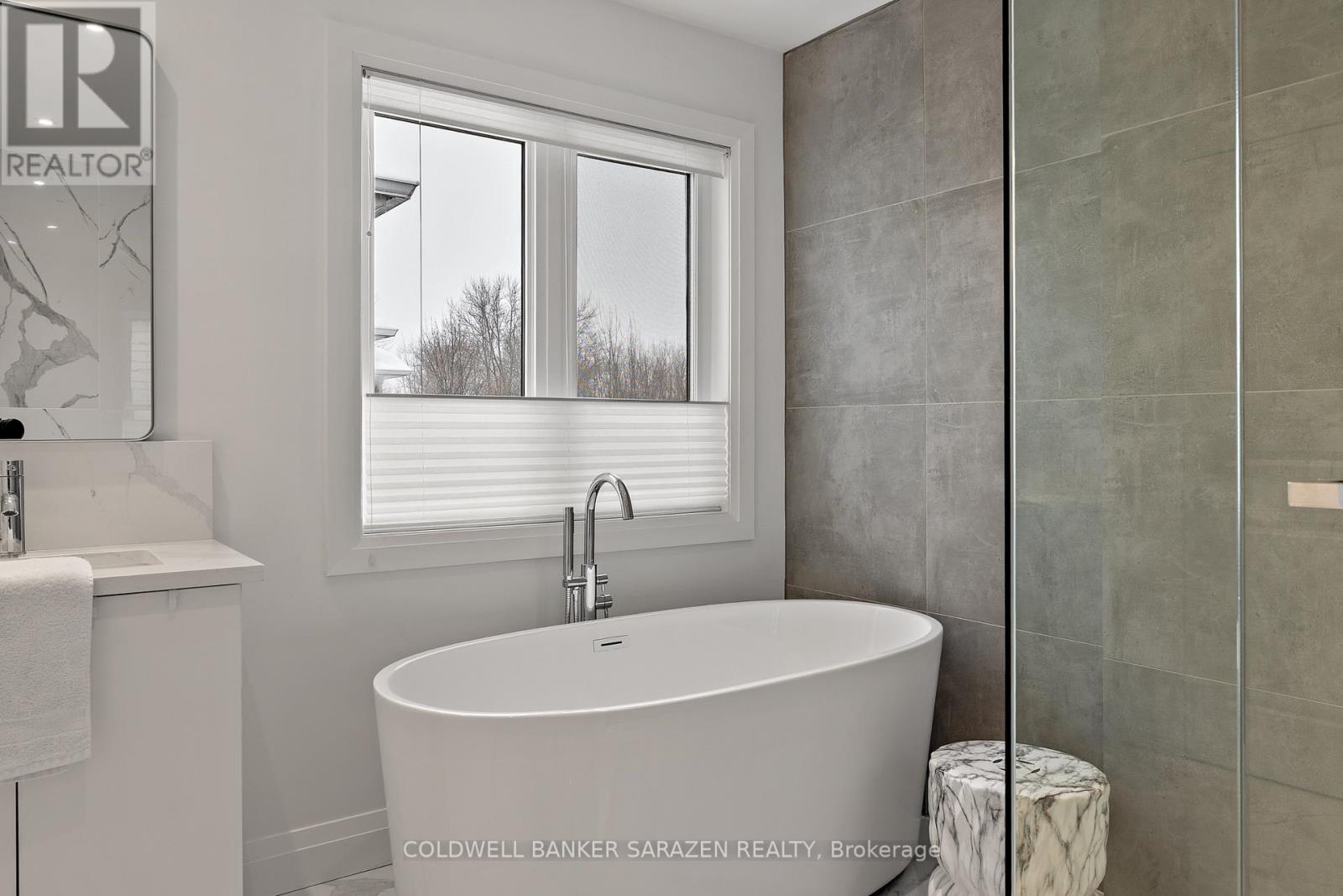 179 Gracewood Crescent, Ottawa, Ontario  K1T 0J3 - Photo 36 - X12798098