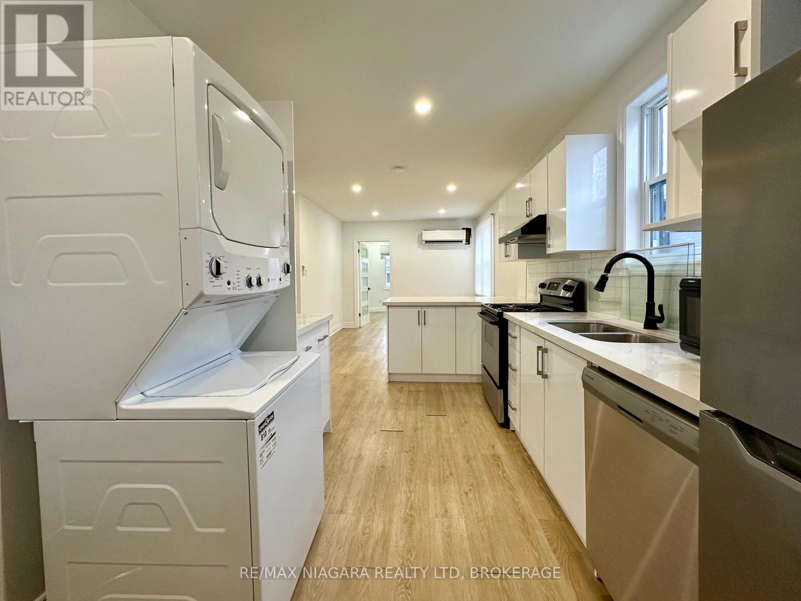 2 - 6065 Main Street, Niagara Falls, Ontario  L2G 6A1 - Photo 1 - X12789112