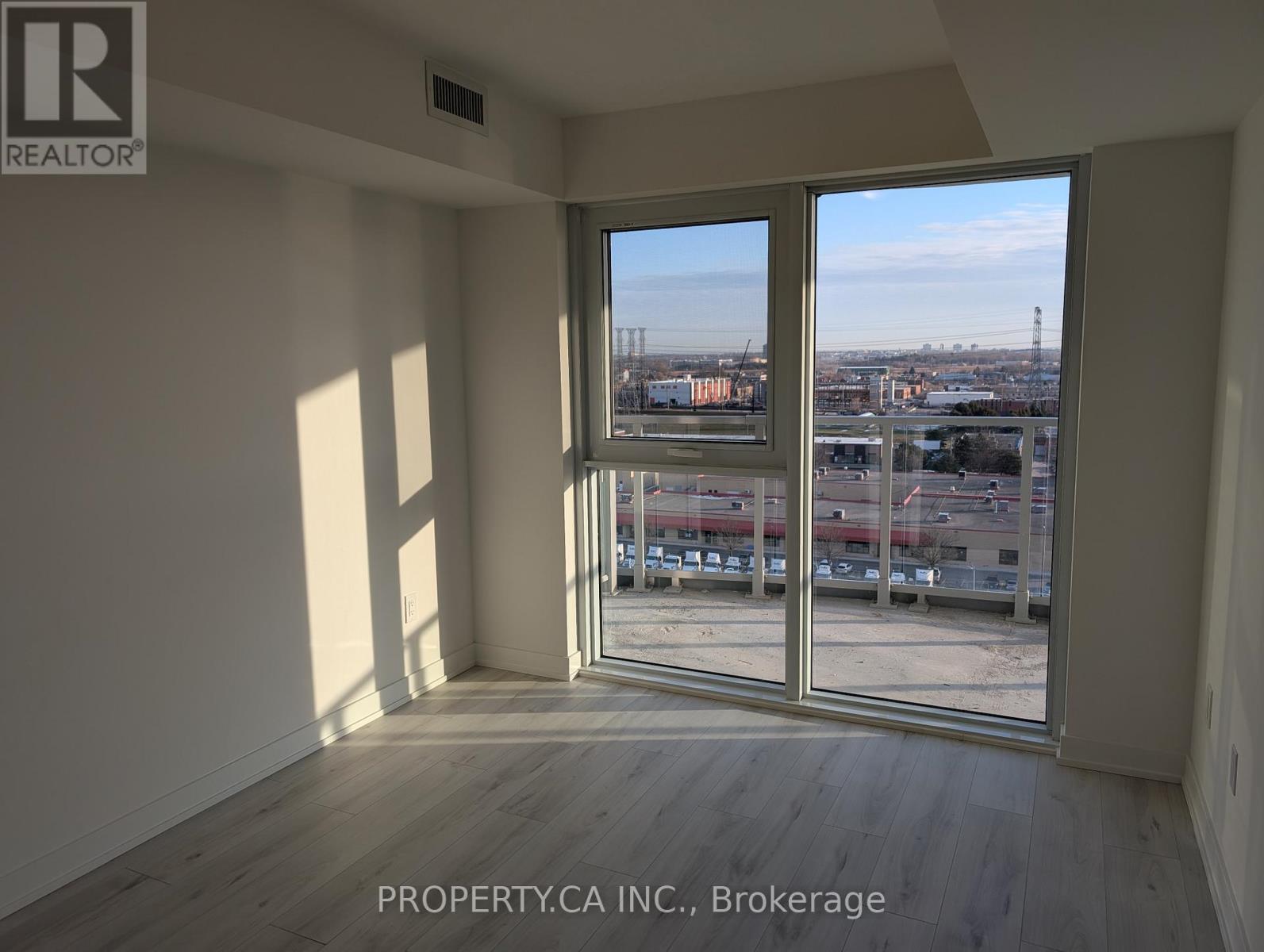 1203 - 1010 Sandy Beach Road, Pickering, Ontario  L1W 0C7 - Photo 6 - E12797784