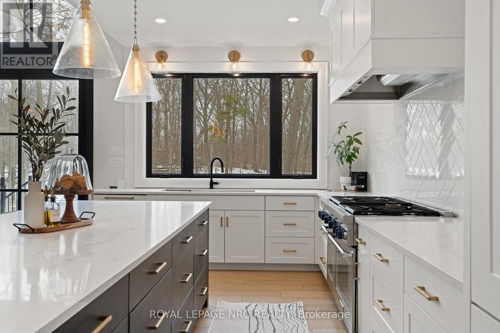 1 Briarfield Crescent, St. Catharines, Ontario  L2T 3T4 - Photo 11 - X12797964