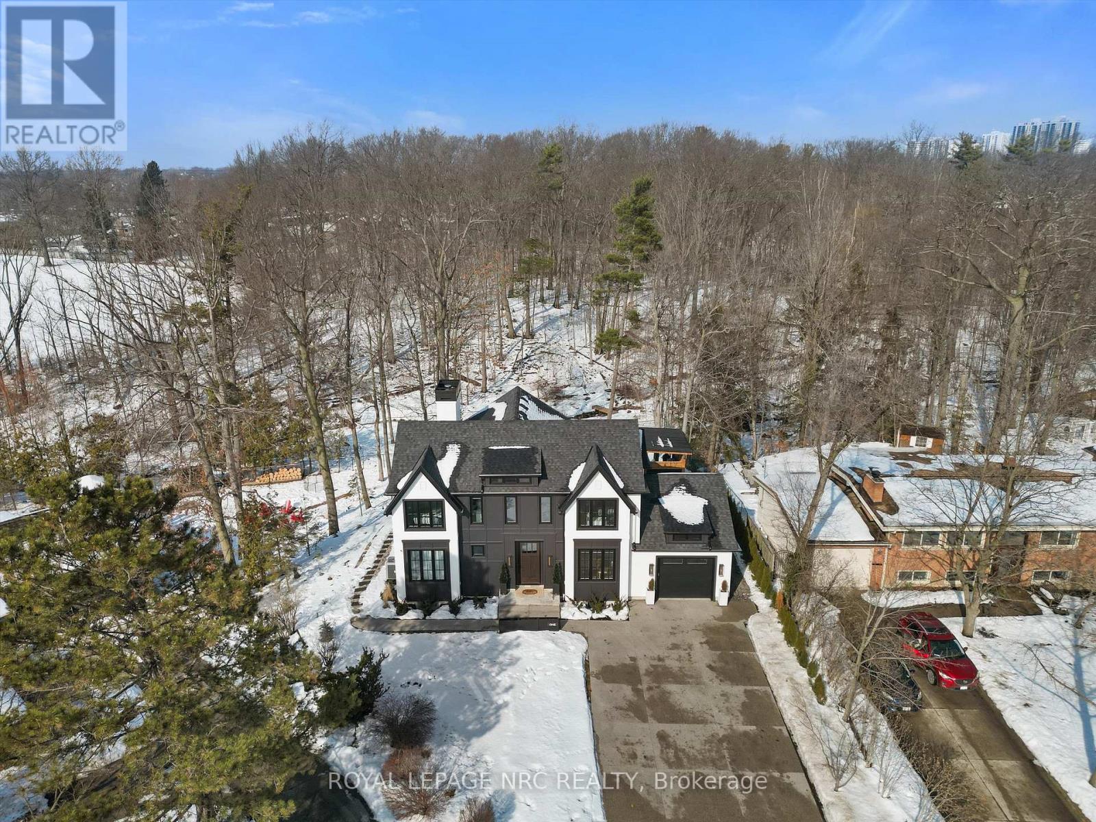 1 Briarfield Crescent, St. Catharines, Ontario  L2T 3T4 - Photo 2 - X12797964