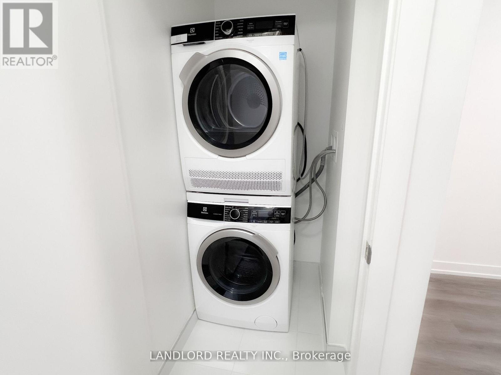 5607 - 138 Downes Street, Toronto, Ontario  M5E 0E4 - Photo 17 - C12798020