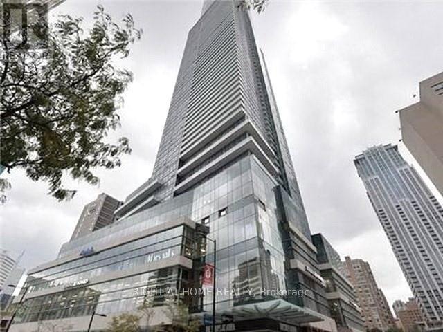 3302 - 386 YONGE STREET, Toronto, Ontario