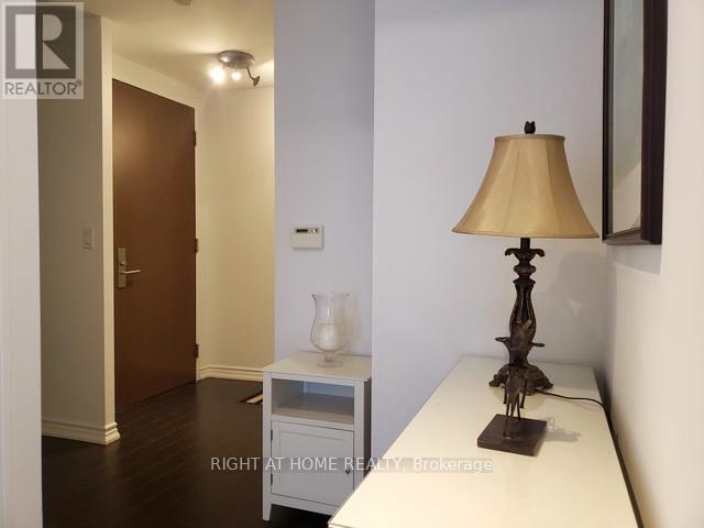 3302 - 386 Yonge Street, Toronto, Ontario  M5B 0A5 - Photo 8 - C12798044