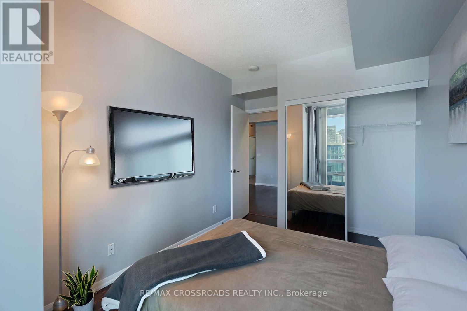 755 - 209 Fort York Boulevard, Toronto, Ontario  M5V 4A1 - Photo 17 - C12798080