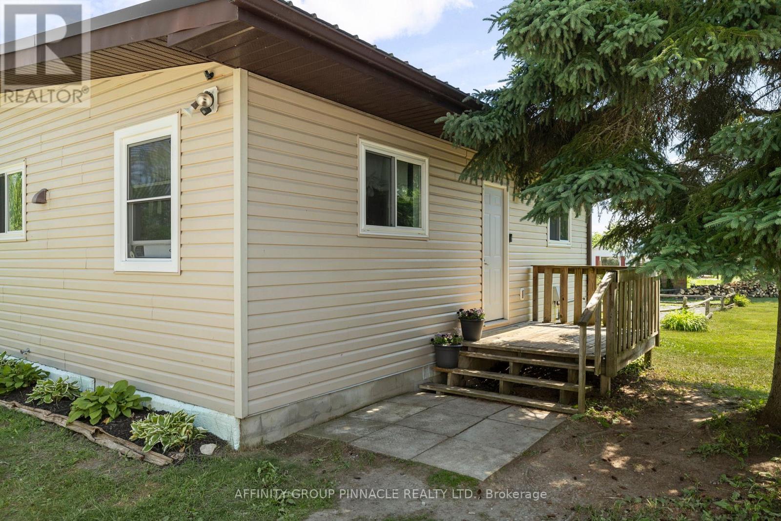 2378 Monck Road, Kawartha Lakes, Ontario  K0M 2B0 - Photo 5 - X12797806