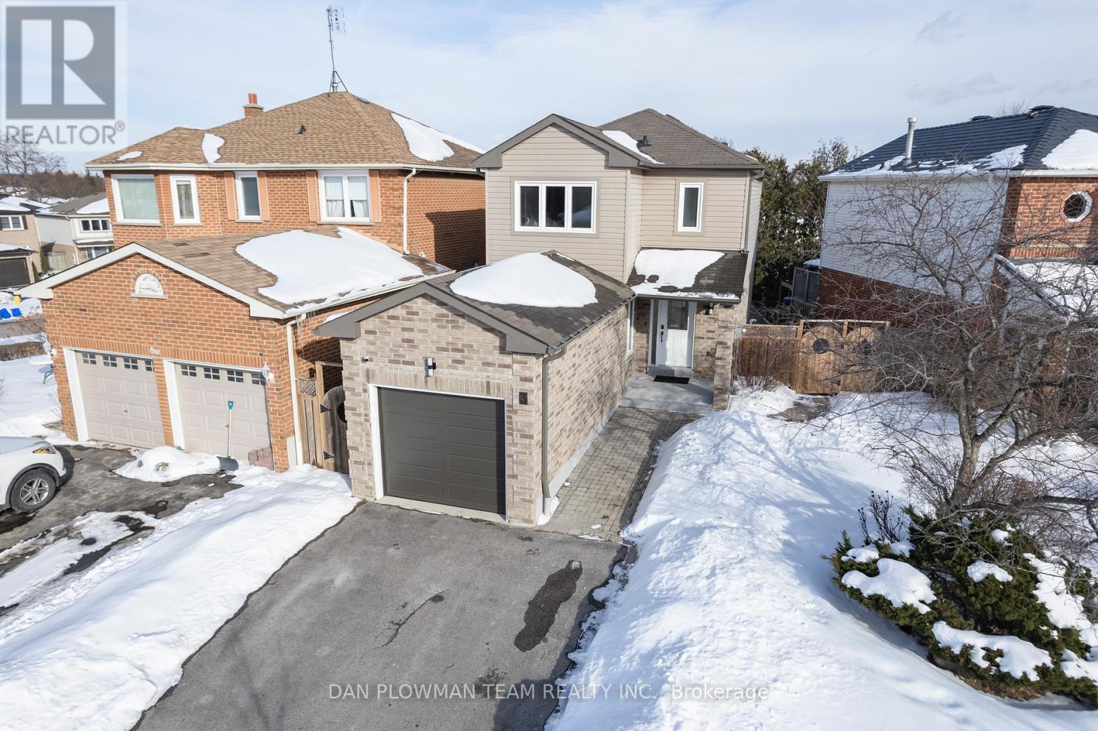 3 Teddington Crescent, Whitby, Ontario  L1R 1S4 - Photo 2 - E12797980