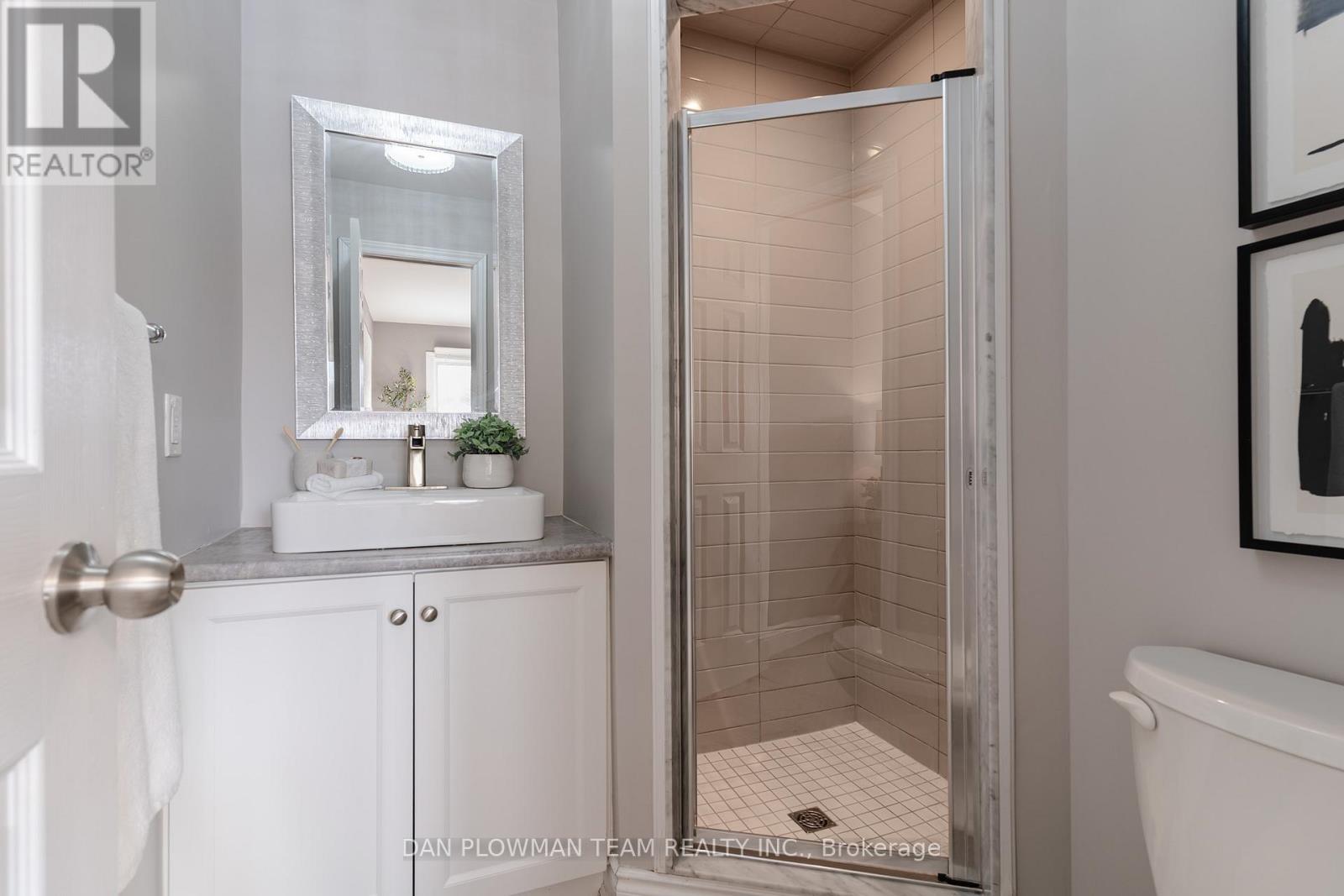 3 Teddington Crescent, Whitby, Ontario  L1R 1S4 - Photo 23 - E12797980