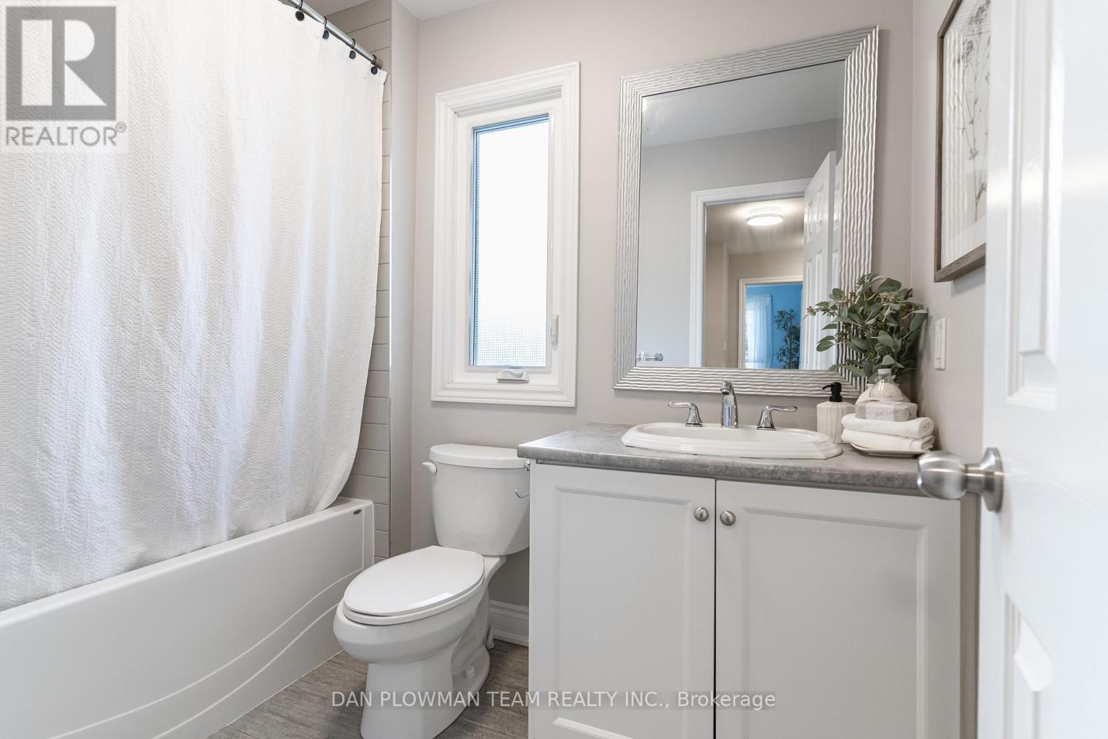 3 Teddington Crescent, Whitby, Ontario  L1R 1S4 - Photo 29 - E12797980