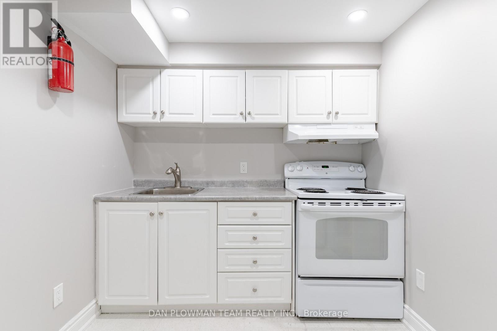 3 Teddington Crescent, Whitby, Ontario  L1R 1S4 - Photo 30 - E12797980