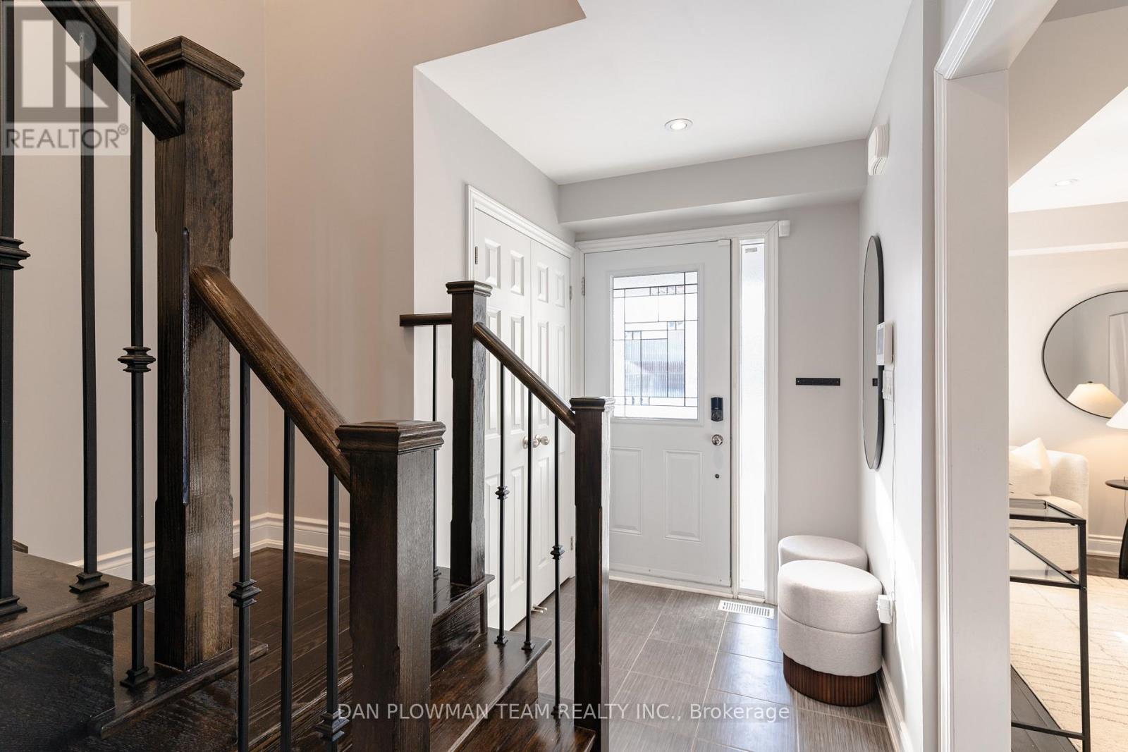 3 Teddington Crescent, Whitby, Ontario  L1R 1S4 - Photo 4 - E12797980