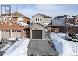 3 TEDDINGTON CRESCENT, Whitby, Ontario