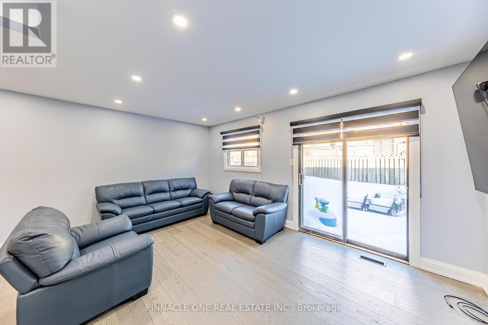 6 Mansewood Gardens, Toronto, Ontario  M1E 5A6 - Photo 15 - E12798056