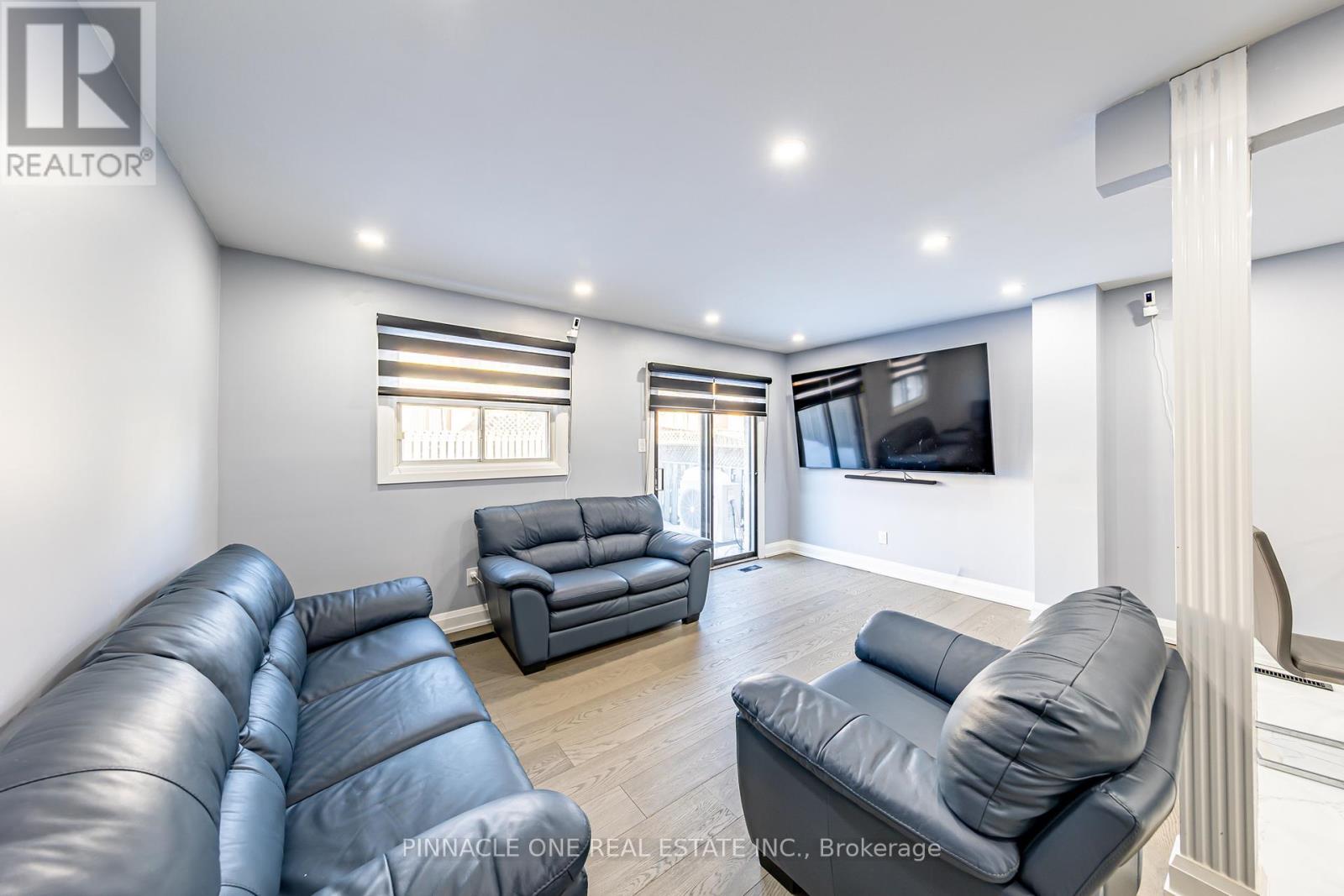 6 Mansewood Gardens, Toronto, Ontario  M1E 5A6 - Photo 17 - E12798056