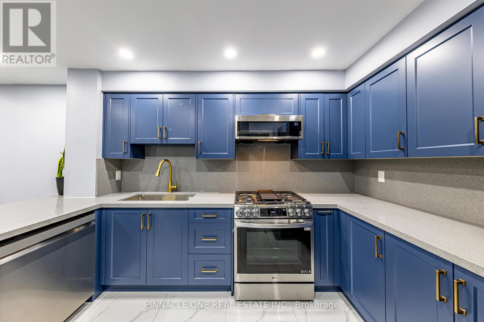 6 Mansewood Gardens, Toronto, Ontario  M1E 5A6 - Photo 9 - E12798056