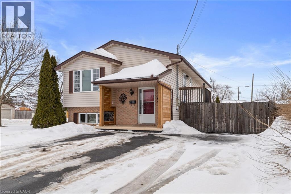 379 S Southworth Street S, Welland, Ontario  L3B 2A1 - Photo 1 - 40805985