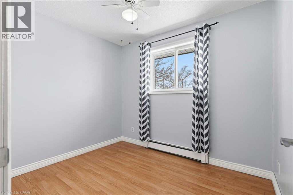 379 S Southworth Street S, Welland, Ontario  L3B 2A1 - Photo 14 - 40805985