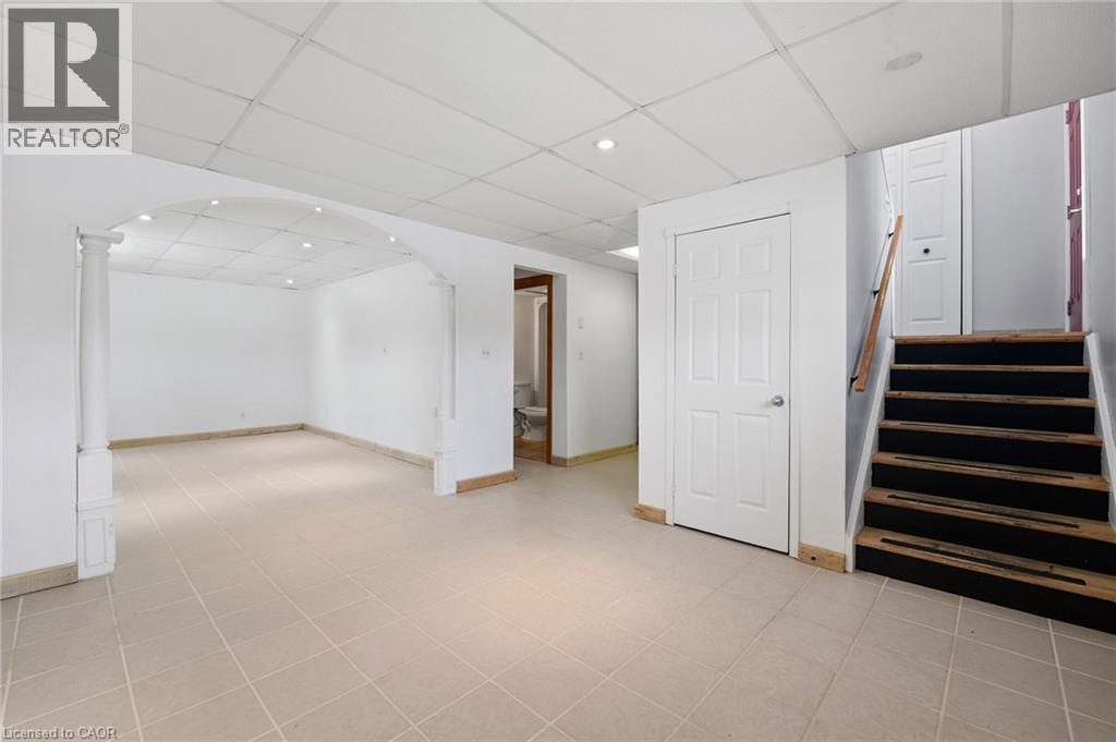 379 S Southworth Street S, Welland, Ontario  L3B 2A1 - Photo 20 - 40805985