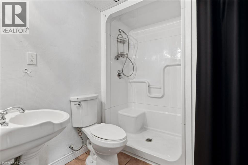 379 S Southworth Street S, Welland, Ontario  L3B 2A1 - Photo 25 - 40805985