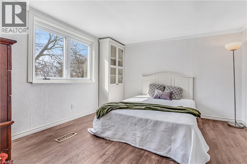 13 Devitt Avenue N, Waterloo, Ontario  N2J 3E7 - Photo 20 - 40805682