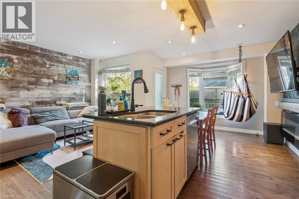 27 Pettit Street, Stoney Creek, Ontario  L8E 5V7 - Photo 19 - 40805528