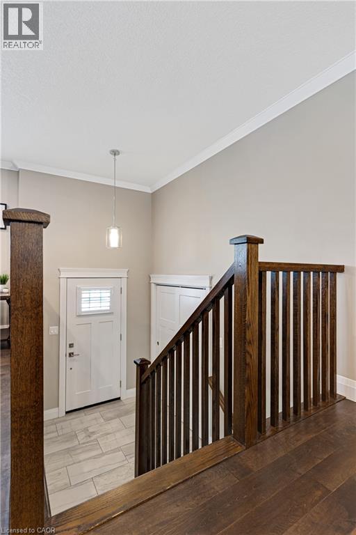 31 Dayman Court, Waterloo, Ontario N2M 3A1 - Photo 3 - 40805059