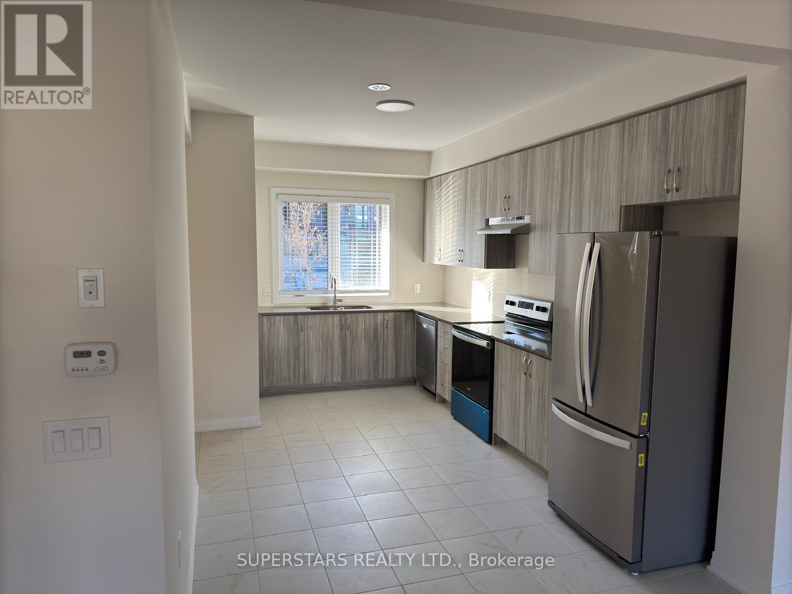 4/13 - 220 Dissette Street, Bradford West Gwillimbury, Ontario  L3Z 3G8 - Photo 10 - N12797948