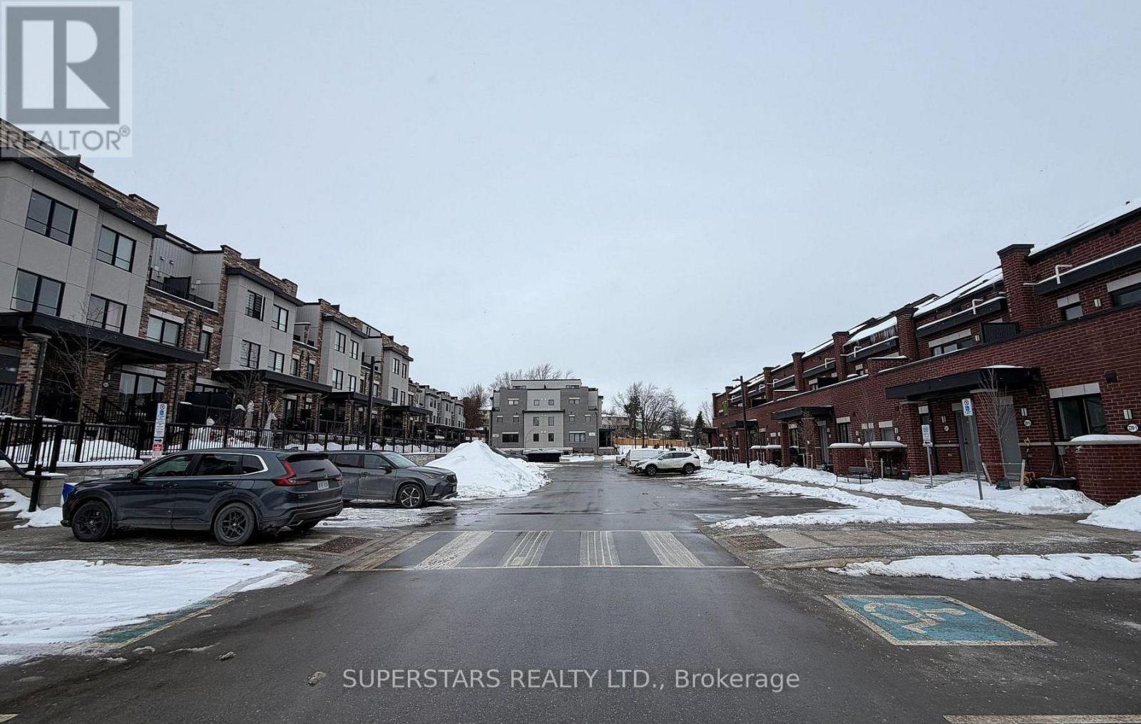 4/13 - 220 Dissette Street, Bradford West Gwillimbury, Ontario  L3Z 3G8 - Photo 4 - N12797948