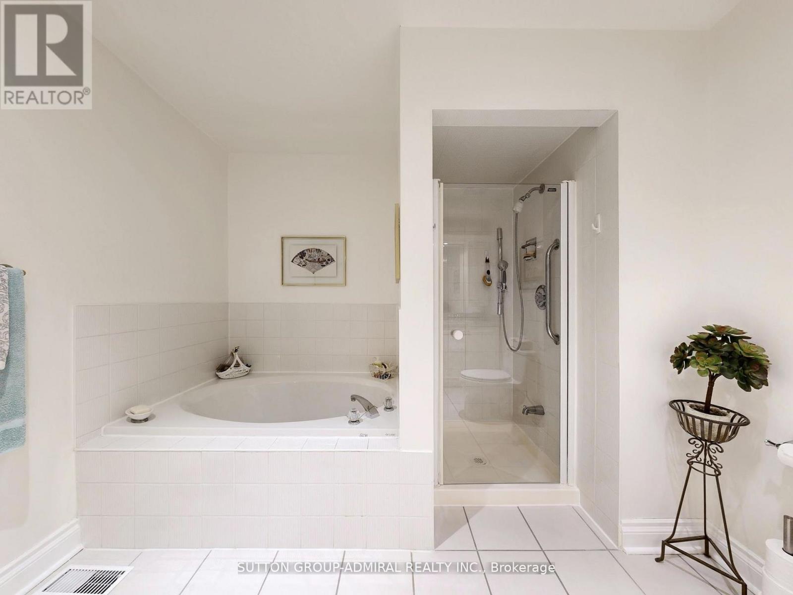 105 - 105 Leah Crescent, Vaughan, Ontario  L4J 8C4 - Photo 27 - N12797992