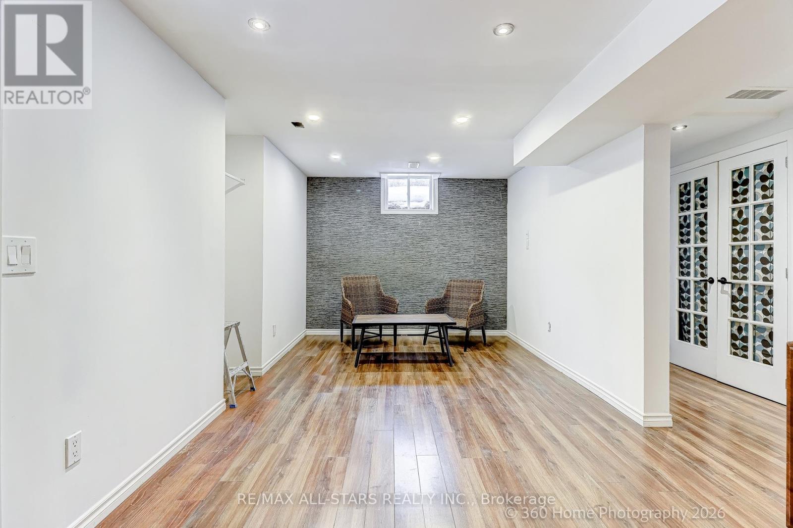 6 Amberview Drive, Georgina, Ontario  L4P 3X6 - Photo 4 - N12798036