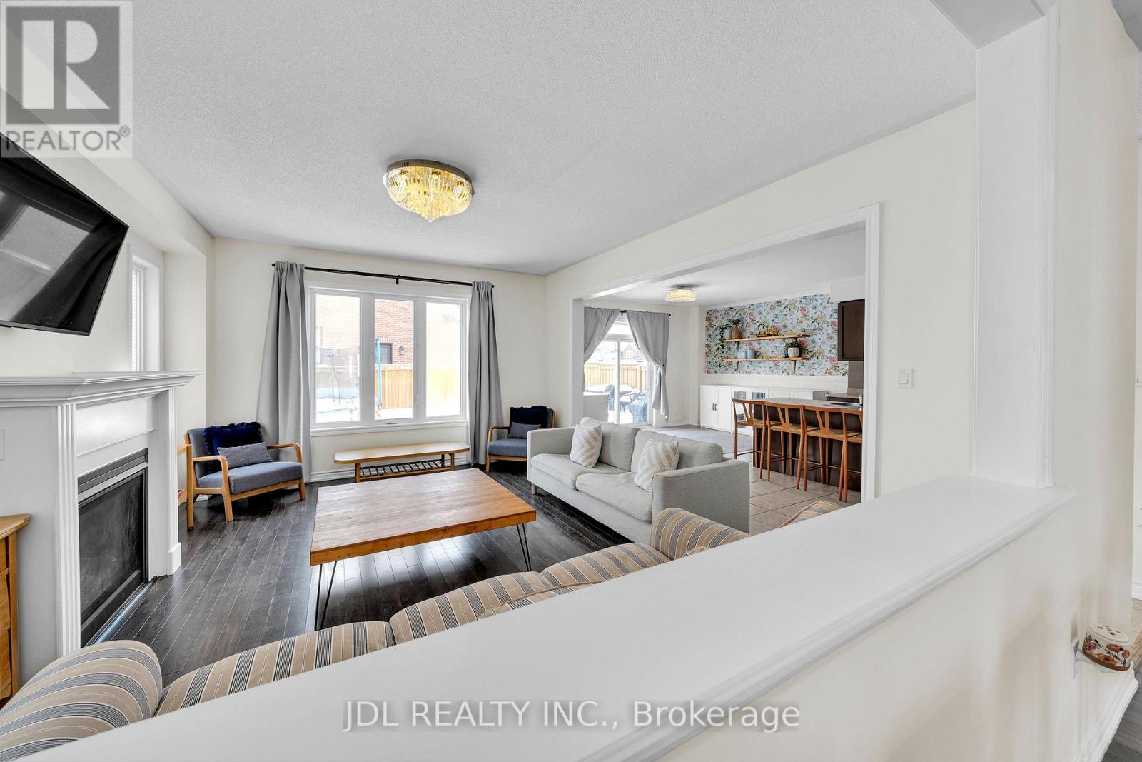 376 Miller Park Avenue, Bradford West Gwillimbury (Bradford), Ontario  L3Z 3J2 - Photo 19 - N12798070