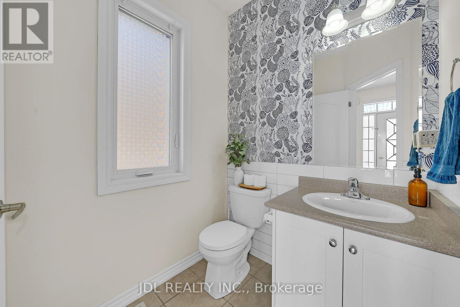 376 Miller Park Avenue, Bradford West Gwillimbury (Bradford), Ontario  L3Z 3J2 - Photo 21 - N12798070