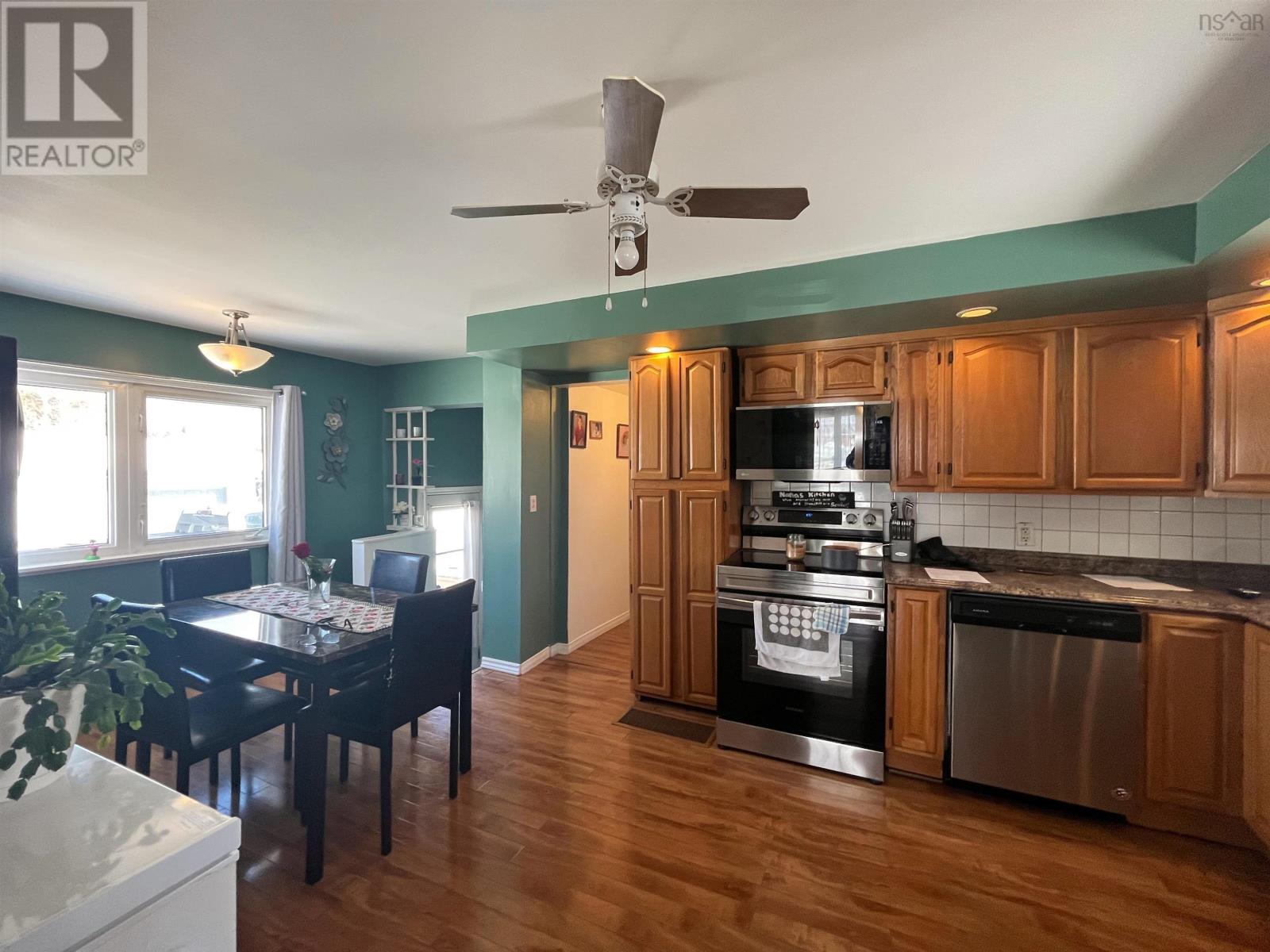 66 Mcgee Street, Springhill, Nova Scotia  B0M 1X0 - Photo 7 - 202602974