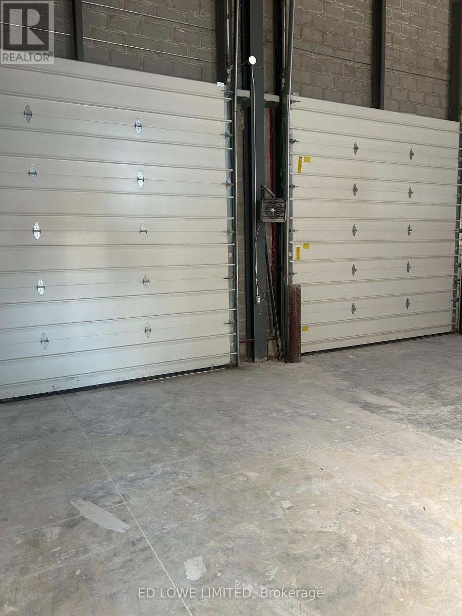 4 - 431 Bayview Drive, Barrie, Ontario  L4N 8Y2 - Photo 4 - S12797958