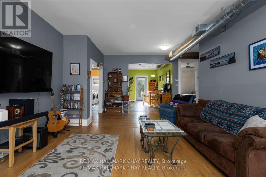 14 Coldwater Road, Severn (Coldwater), Ontario  L0K 1E0 - Photo 21 - S12798008