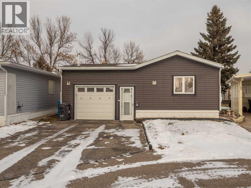 2909 30 Avenue S, Lethbridge, Alberta  T1K 6S7 - Photo 1 - A2276004