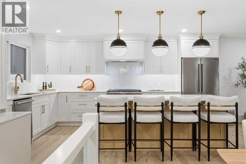 4904 Valiant Drive Nw, Calgary, Alberta  T3A 1X2 - Photo 9 - A2280758