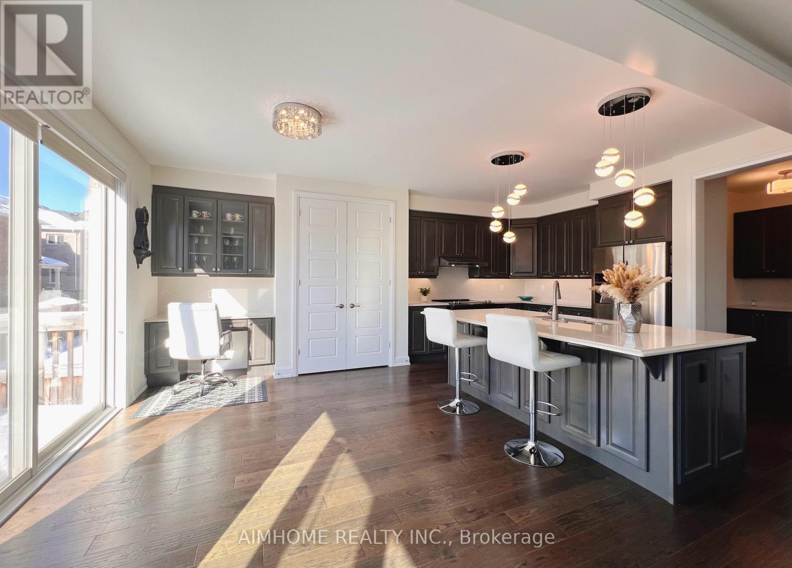 3154 Carding Mill Trail, Oakville, Ontario  L6M 0Z5 - Photo 11 - W12797944