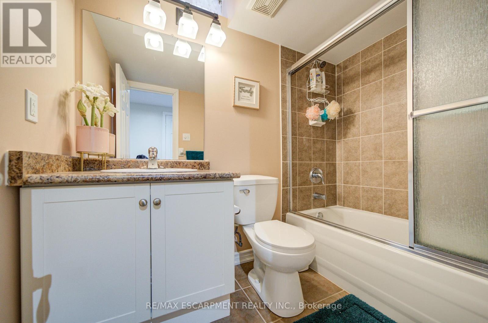 1227 Lamont Crescent, Milton, Ontario  L9T 6W5 - Photo 40 - W12798006