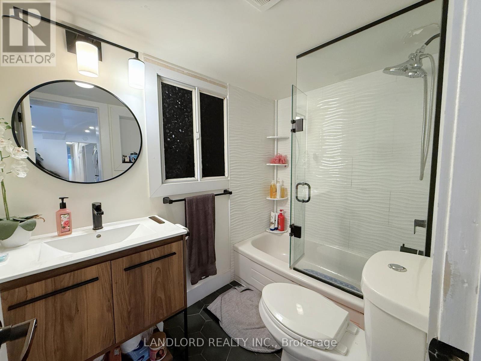 Main - 107 Nairn Avenue, Toronto, Ontario  M6E 4G9 - Photo 10 - W12798012