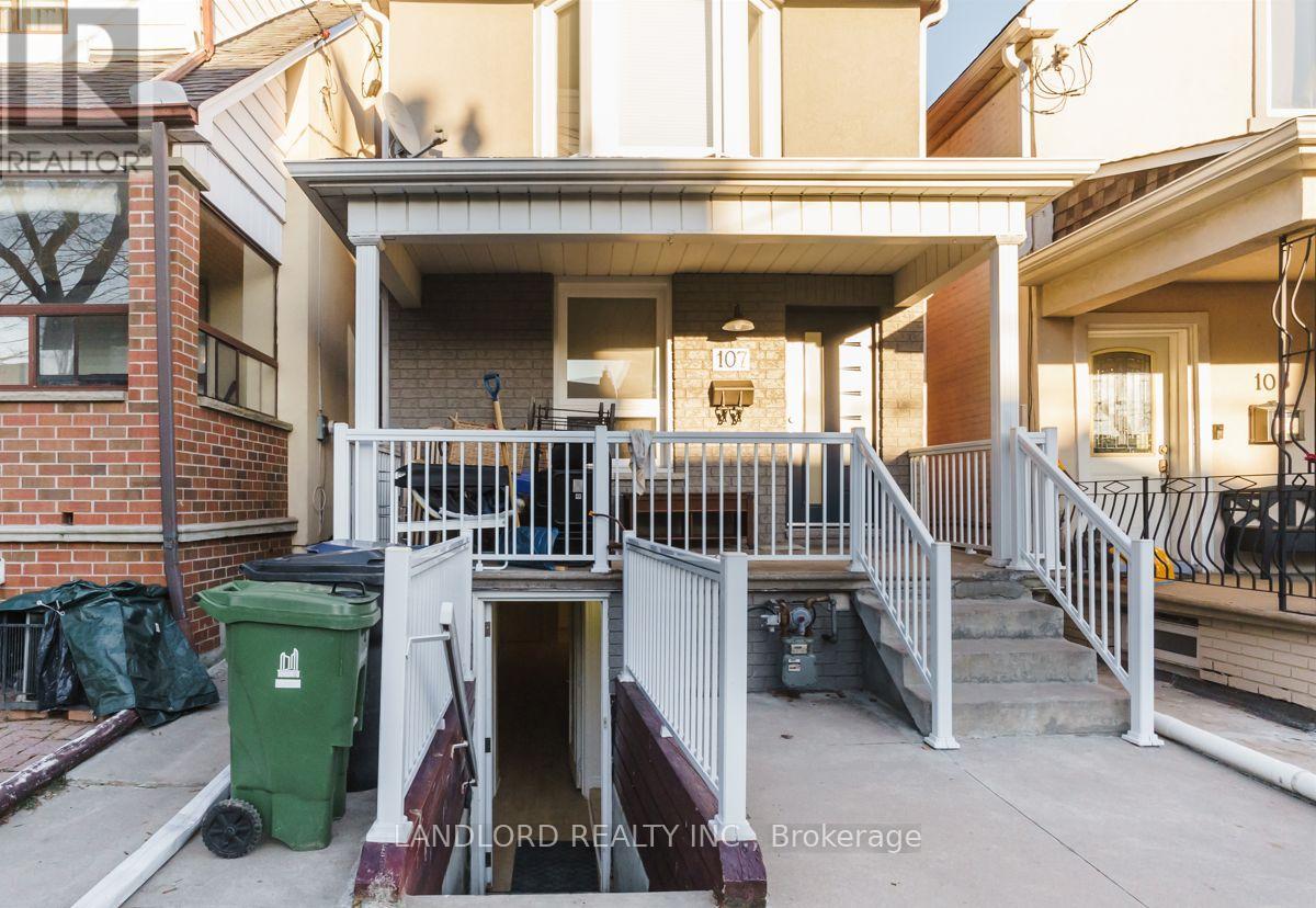 Main - 107 Nairn Avenue, Toronto, Ontario  M6E 4G9 - Photo 15 - W12798012